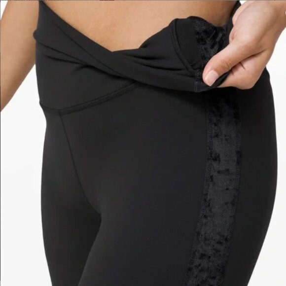 Lululemon | 28" Black Align Crushed Vevlet Accent Stripe Leggings 4 - Picture 1 of 7
